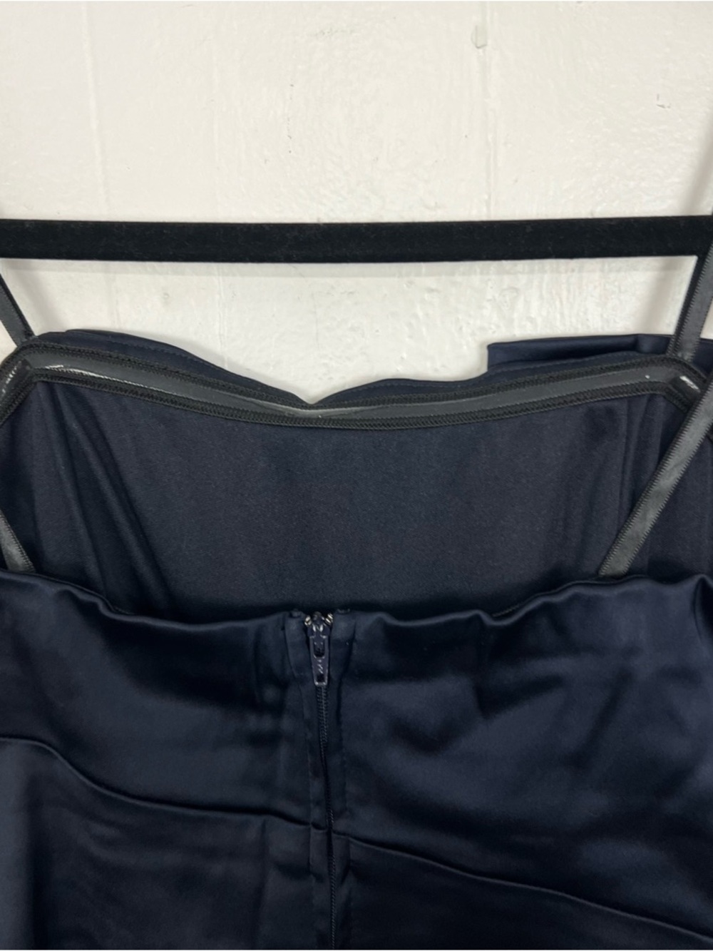 Caché Navy Satin Strapless Dress Pleated Waist 8 Medium Cache Party Cocktail - Picture 3 of 4